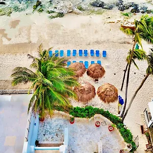 pelicano-inn.allrivieramayahotels.com/